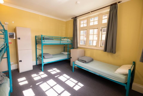 Newcastle Beach YHA - Accommodation Fremantle 2