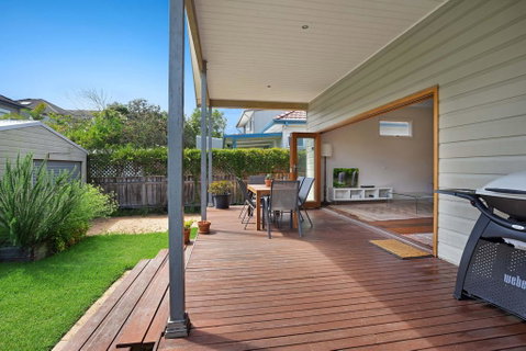 Newcastle Executive Homes - Cooks Hill Cottage - Accommodation Fremantle 1