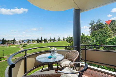 Newcastle Short Stay Apartments - Flagstaff Apartment - Accommodation Fremantle 0