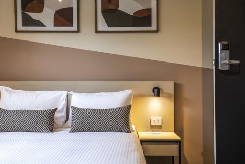 Nightcap At Manhattan Hotel - Accommodation Fremantle 2