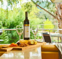 No.6 - Luxury Private Haven in the Heart of Bright - Accommodation Fremantle
