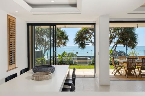 Noosa Court 3 - Accommodation Fremantle 2
