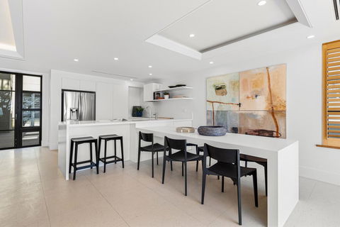 Noosa Court 3 - Accommodation Fremantle 3