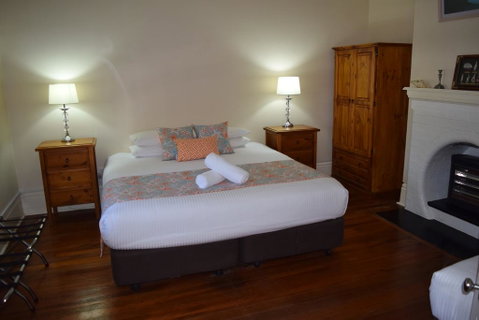 Norah Head Lighthouse - Accommodation Fremantle 1