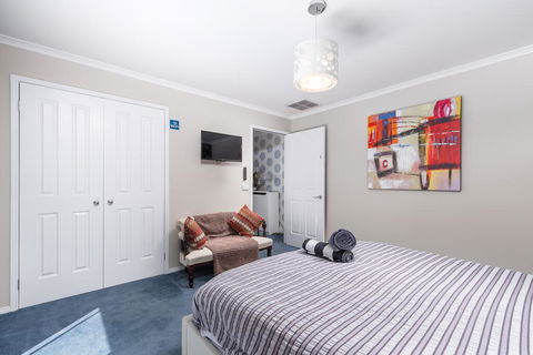 North Essendon B & B Melbourne Airport - Accommodation Fremantle 2