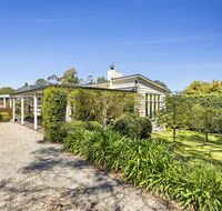 North Haven lovely coastal beach house private garden walk to beach and village - Accommodation Fremantle