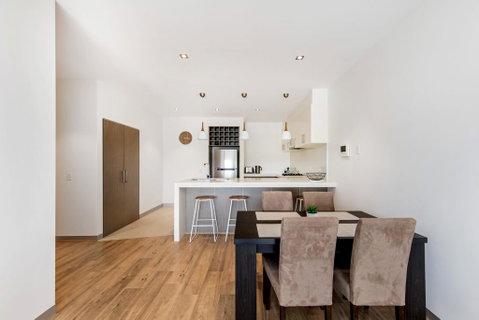 NORTH POINT RETREAT - MORNINGTON - Accommodation Fremantle 0