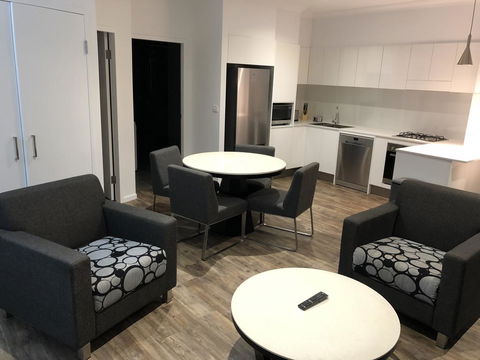 Nouveau On Young - Accommodation Fremantle 2
