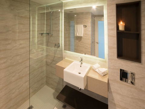 Novotel Wollongong Northbeach - Accommodation Fremantle 2