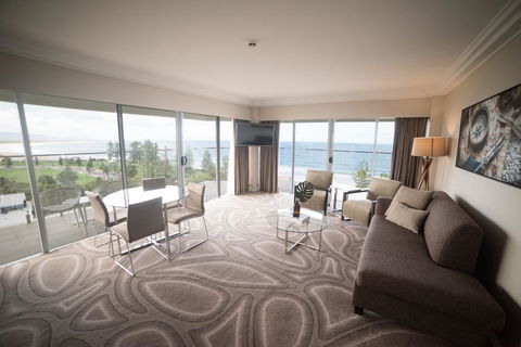 Novotel Wollongong Northbeach - Accommodation Fremantle 1