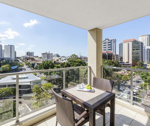 Oaks Brisbane Lexicon Suites - Accommodation Fremantle 2
