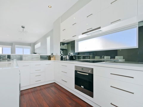 Ocean 180A - Accommodation Fremantle 1