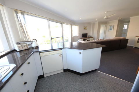 Ocean Shores Unit 11 At South West Rocks - Accommodation Fremantle 1