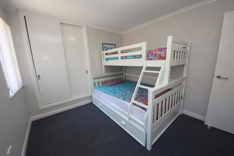 Ocean Shores Unit 11 At South West Rocks - Accommodation Fremantle 3