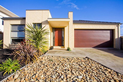 Ocean View Crescent 59 - Accommodation Fremantle 0