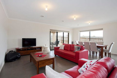 Ocean View Crescent 59 - Accommodation Fremantle 3
