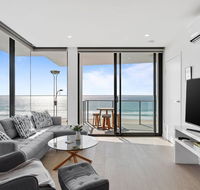 Ocean Views Apartment with Rooftop Pool - Accommodation Fremantle