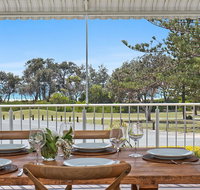 Oceanfront Beach House on Marine Parade - Accommodation Fremantle