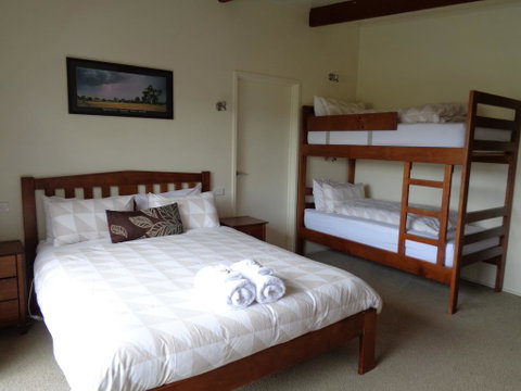 Off Mountain Accommodation - Accommodation Fremantle 2