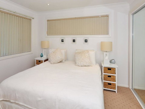 One Street Back From The Surf Beach - Accommodation Fremantle 2