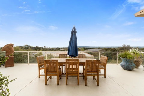 Ourania Luxury Bed And Breakfast Sleeps 7 - Accommodation Fremantle 3