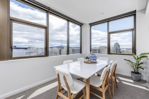 Oversized Luxe 1 Bedder - Amazing Barton - Gym - Accommodation Fremantle 3