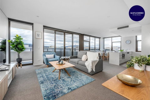 Oversized Luxe 1 Bedder - Amazing Barton - Gym - Accommodation Fremantle 0