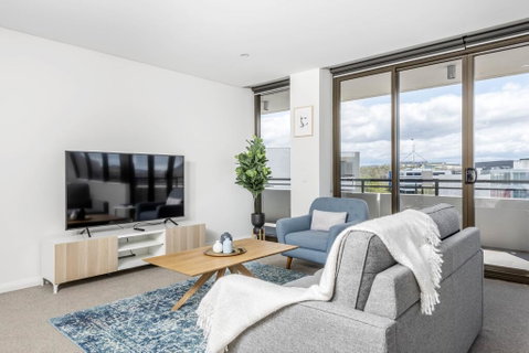Oversized Luxe 1 Bedder - Amazing Barton - Gym - Accommodation Fremantle 2