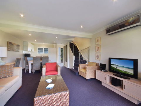 Pacific Blue Townhouse 358, 265 Sandy Point Road - Accommodation Fremantle 2