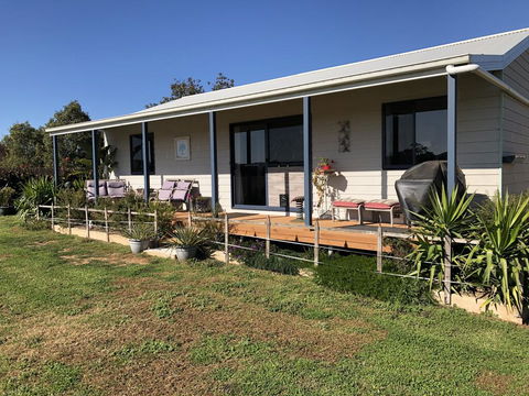PANORAMA @ Lismar Lodge - Accommodation Fremantle 0