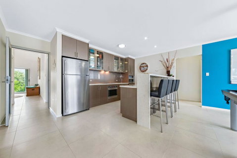 Panoramic Island Views - Shute Harbour - Accommodation Fremantle 3