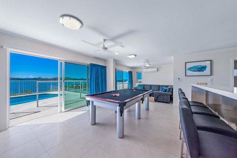 Panoramic Island Views - Shute Harbour - Accommodation Fremantle 2