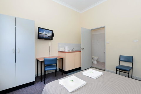 Parade Lodge - Accommodation Fremantle 3