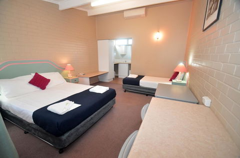 Parkview Motor Inn - Accommodation Fremantle 2