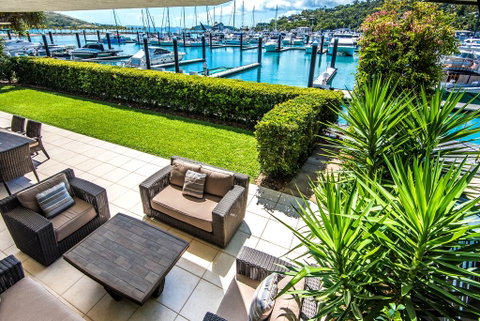 Pavilion 2 Luxury 4 Bedroom 3 Bathroom With Inground Pool And Gold Buggy - Accommodation Fremantle 3
