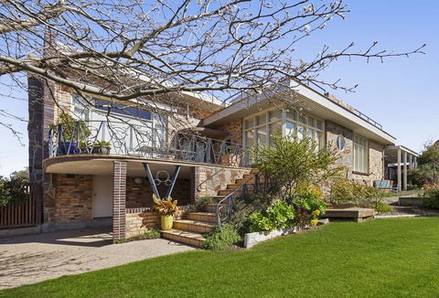 Paw Up Luxury Villa In Rye - Accommodation Fremantle 1