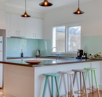 Paws Up Classic - Accommodation Fremantle