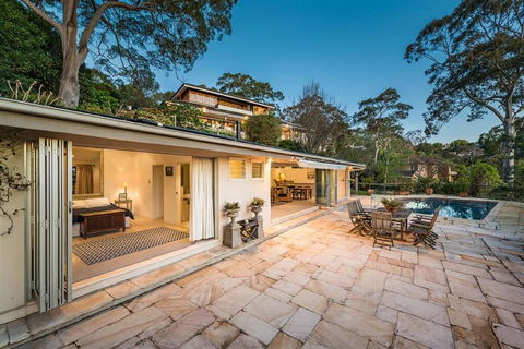 Peaceful And Mature Gardens With Panoramic Views - Accommodation Fremantle 1