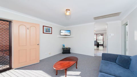 Peaceful, Quiet And So Close To The Beach! - Accommodation Fremantle 3