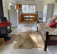 Pear Tree Cottage at Amiens - Accommodation Fremantle