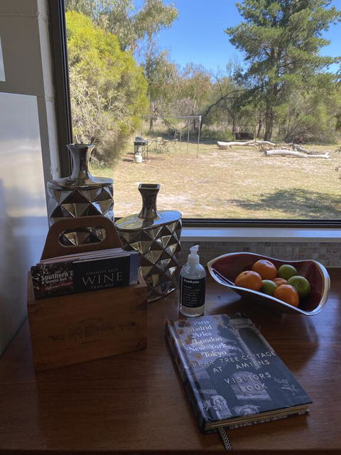 Pear Tree Cottage At Amiens - Accommodation Fremantle 1