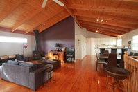 Pelican Sands Bed  Breakfast