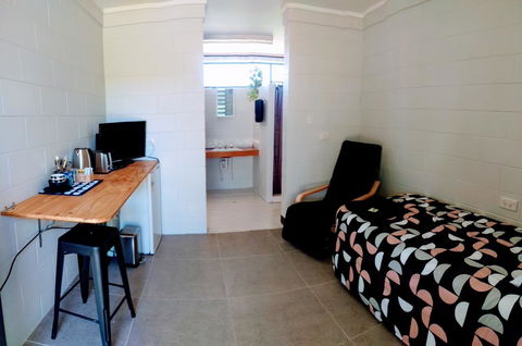 Pentland Hotel Motel - Accommodation Fremantle 2