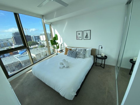 Perfect Short Term Stay In Brissy Cozy & Relax - Accommodation Fremantle 3