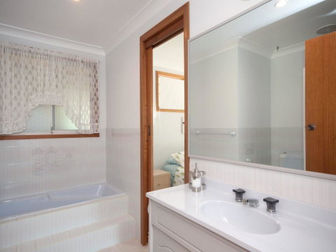 Pet Friendly - Family Holiday Home - Pets Welcome - Accommodation Fremantle 2