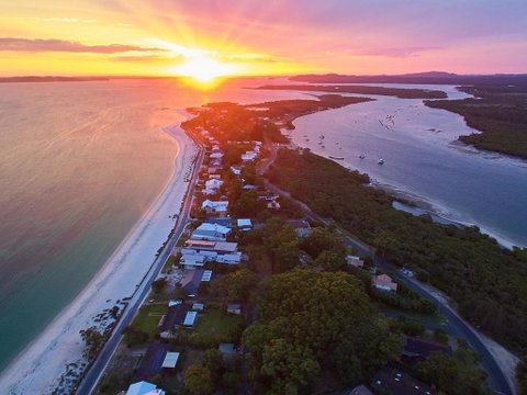Pet Friendly - Family Holiday Home - Pets Welcome - Accommodation Fremantle 1
