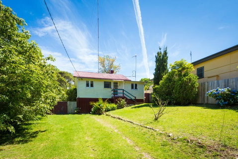 Pet Friendly Beach Cottage @ Ballingalla - Accommodation Fremantle 0
