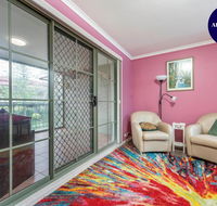 Pet Friendly Home - Pool  Parking - Tennis Court - Accommodation Fremantle