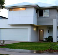 Petrie Beach Holiday Home - Accommodation Fremantle