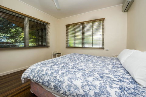 Picnic Bay Apartments Unit 3 - Accommodation Fremantle 1